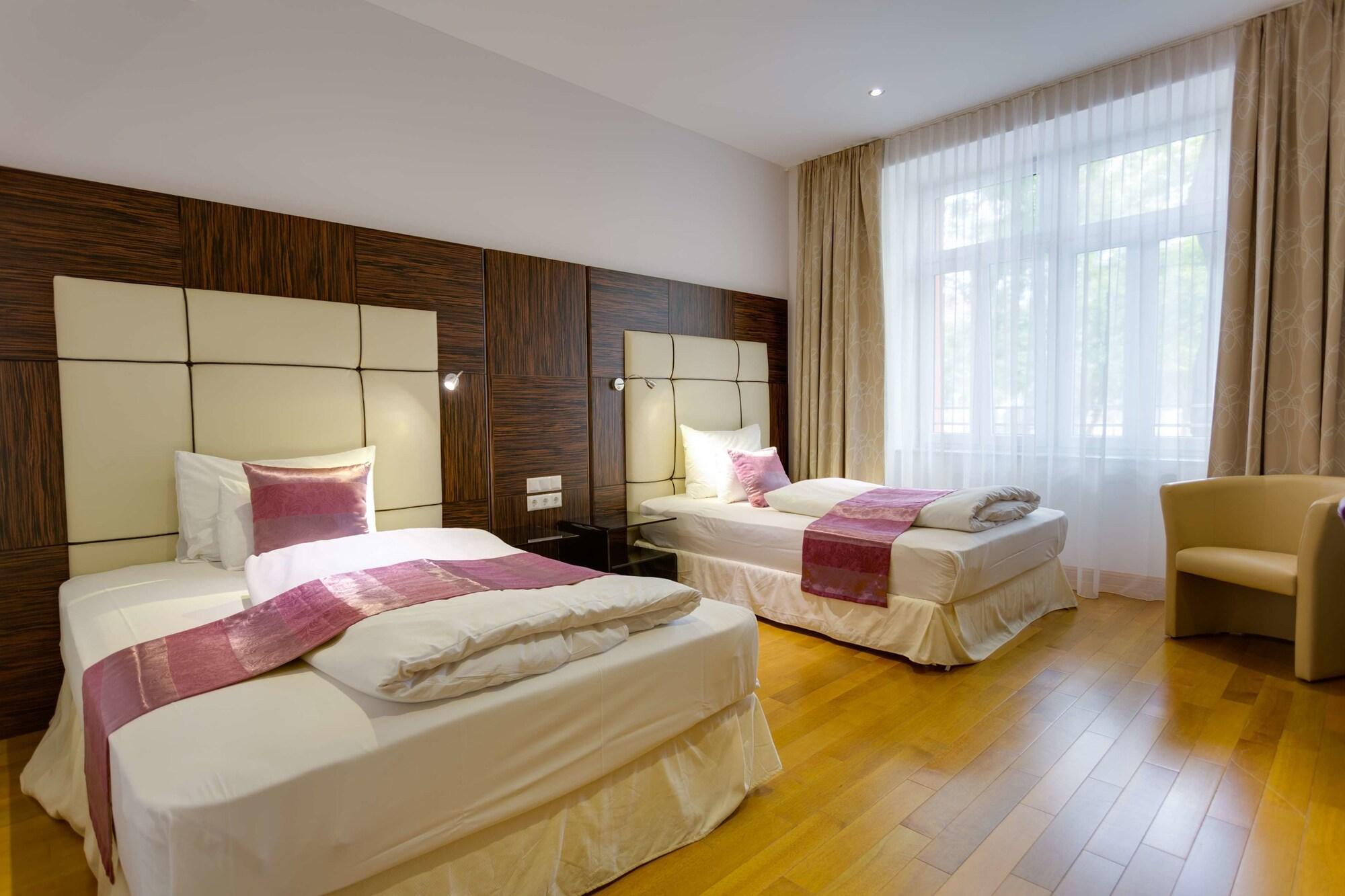 Western Arcadia 4* Wien
